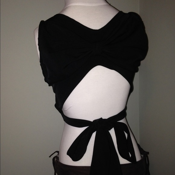 ✅✅New sexy bow sleeveless top