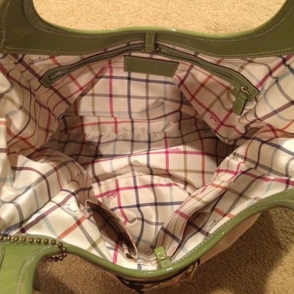 Rare HUGE Coach Signature Bag. GREAT FOR TRAVEL. - Picture 2 of 2