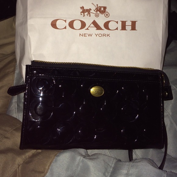 Authentic Coach wallet/wristlet
