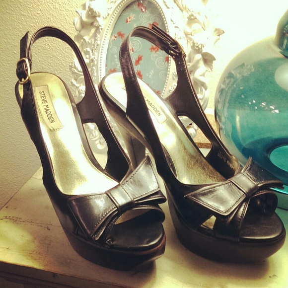 Steve Madden Peep Toes