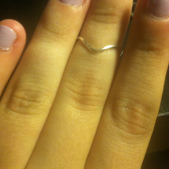 Chevron ring - Picture 2 of 2