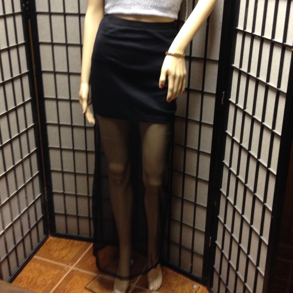 💢 SOLD💢Black chiffon skirt