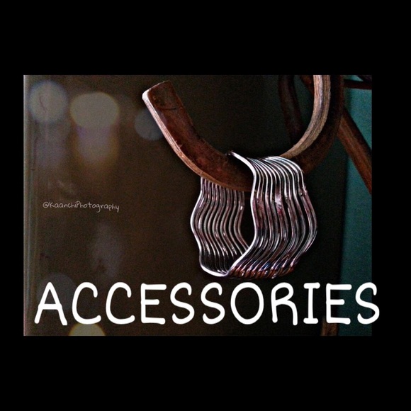 All sorts of accesories