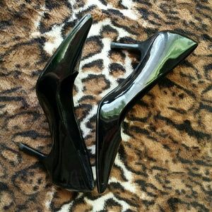 Steve Madden patent pumps