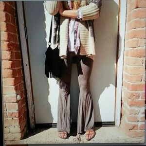 Brandy melville bell bottoms in BLACK