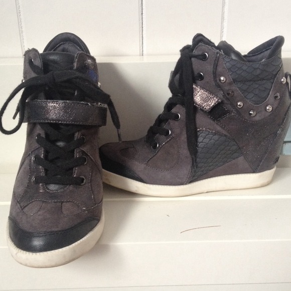 Wedged sneakers