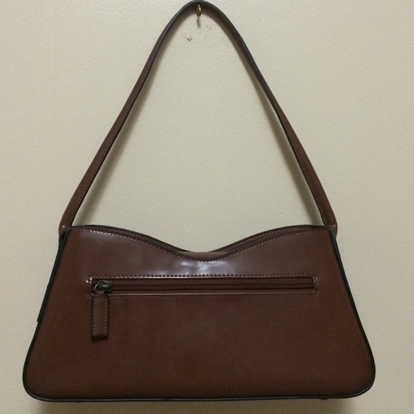 ⭐️NWOT GUESS HANDBAGS⭐️ - Picture 4 of 4