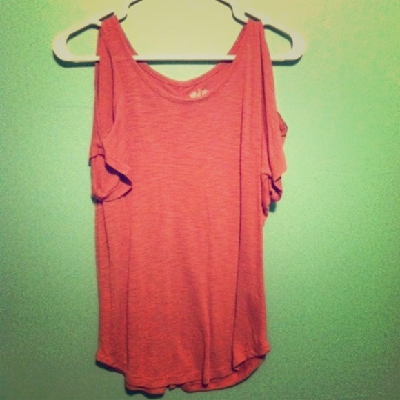 Cut out sleeve top - Picture 1 of 4