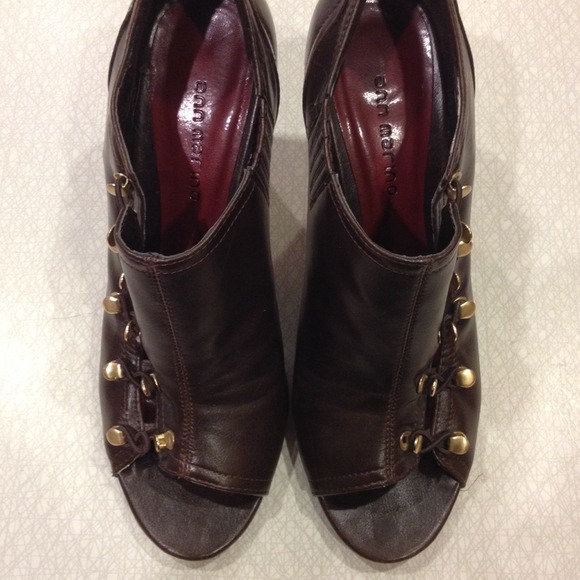 Brown (p?)leather open-toe heels, sz 8 - Picture 3 of 4