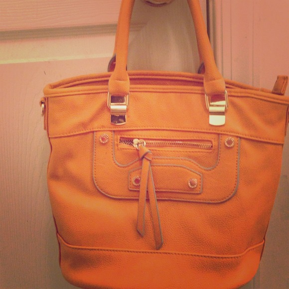 Steve Madden handbag mustard yellow!