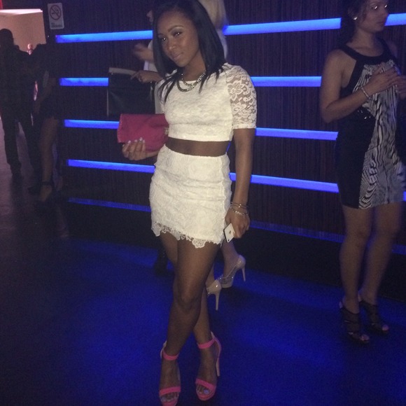 Instagram: @janaelikeaiko