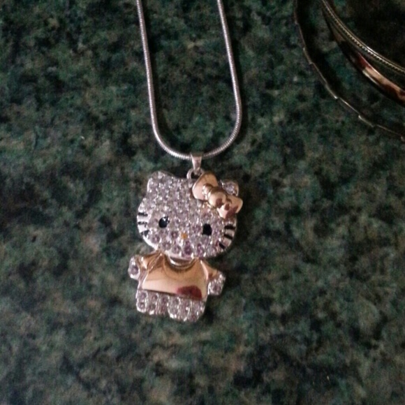 Jewelry bundle - Picture 2 of 4