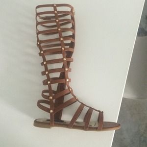 Dollhouse gladiator sandals size 6