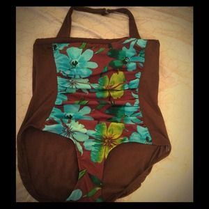 Tropical Escape Plus size Floral Swim Suit