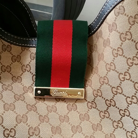 Gucci handbag 100% AUTHENTIC (SOLD) - Picture 2 of 4