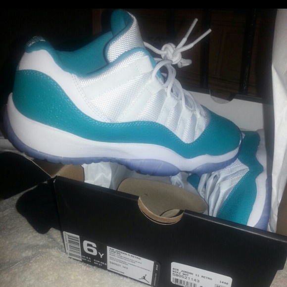 *GONE*Aqua jordan 11s  / traded