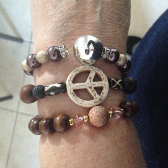 Bead bracelets - Picture 3 of 4