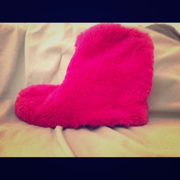Funky slippers - Picture 1 of 1