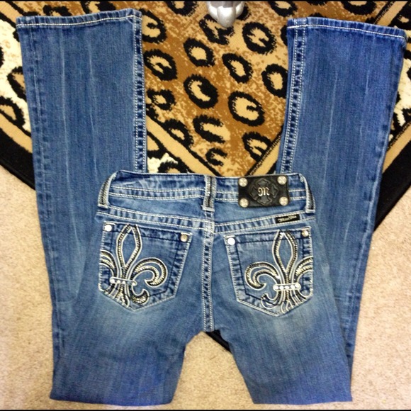Gorgeous Miss Me Bootcut Jeans Bling FLEUR de LIS - Picture 2 of 4