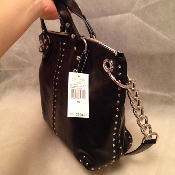 🎉😍SOLD🎉 Michael Kors Authentic tote - Picture 4 of 4