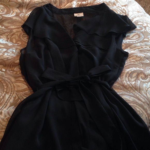 EUC Worthington Black blouse with black cami - Picture 1 of 3