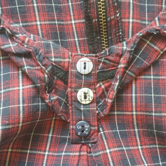 *SOLD* Red and navy plaid dress - Picture 4 of 4