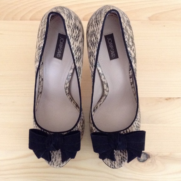 Joan & David Snake Embossed Pump   ❤️HostPick❤️ x2 - Picture 3 of 4
