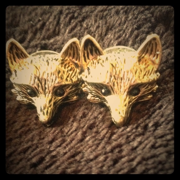 Fox earrings NWOT