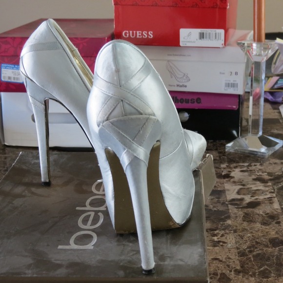 Shoes - Picture 2 of 3