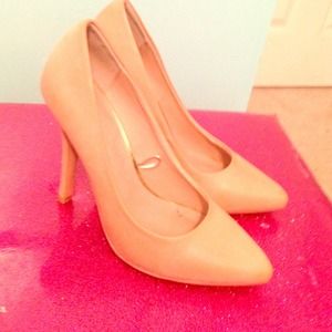 Nude high heels never worn