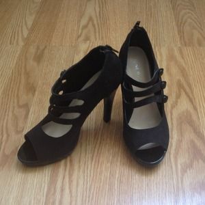 ✂️price cut✂️Nine West black heels