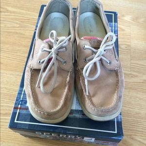 Sperry top sliders