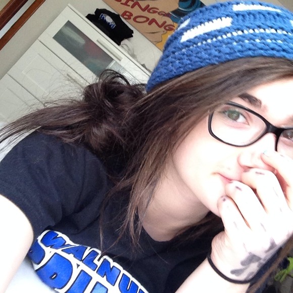 Blue and white Cute beanie - Picture 1 of 3