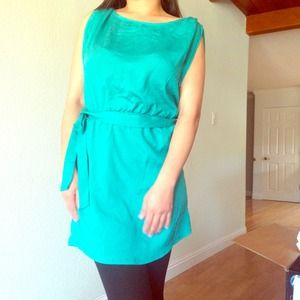 Teal/jade tunic with cinched waisted tie