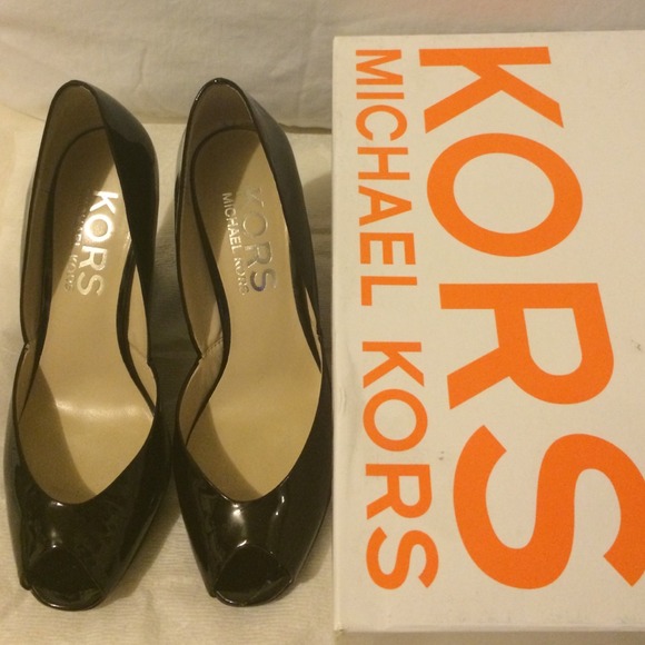 Black Patent Leather Michael Kors