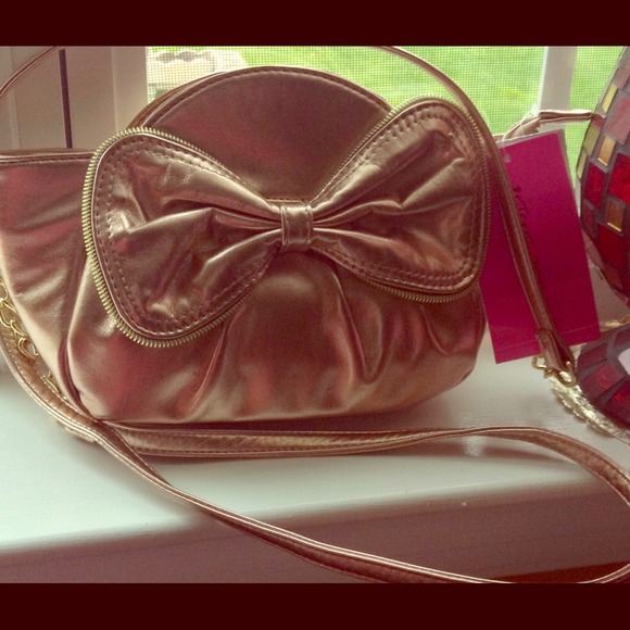 Authentic Betsey Johnson mini bow cross body purse