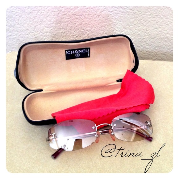 CHANEL Gradient Sunglasses, Pink