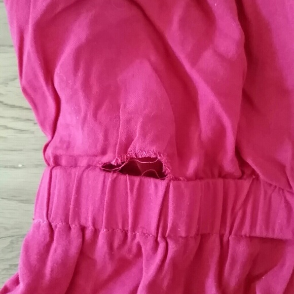 Red romper - Picture 4 of 4