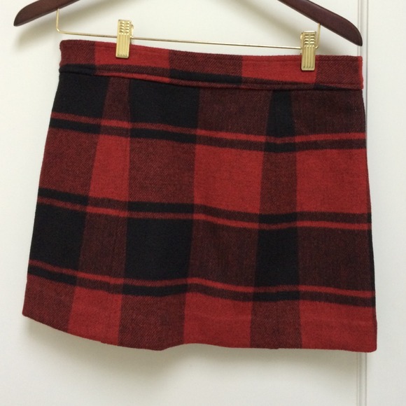 Plaid mini skirt - Picture 2 of 3
