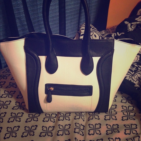 Black&white handbag