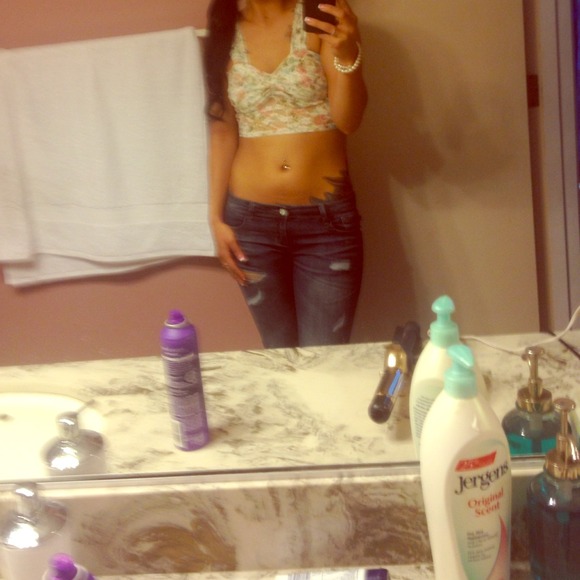 Floral half tank