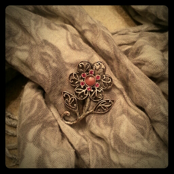 Vintage flower pin