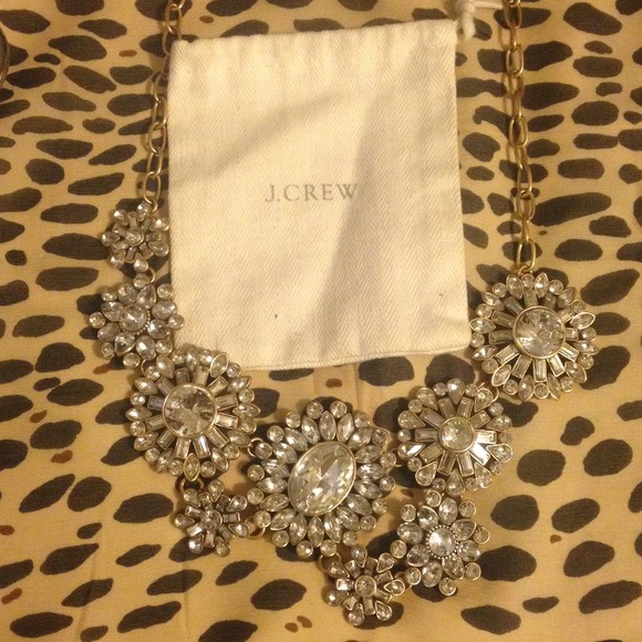 *NWOT* J.Crew factory Statement Necklace