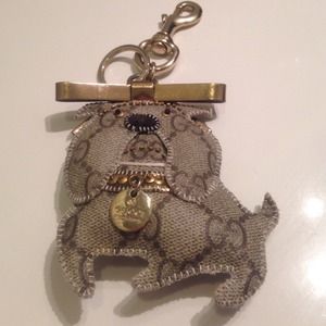 Gucci bulldog keychain