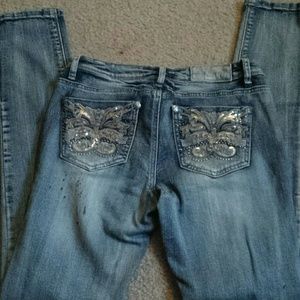 Destroyed skinny jeans size 9