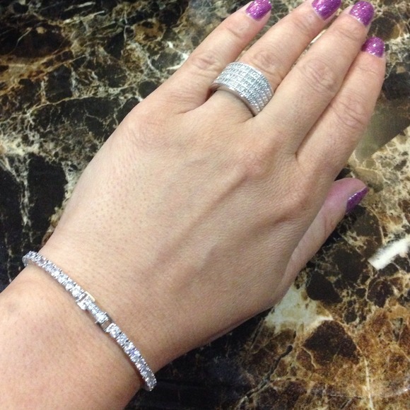 🌟🚫SOLD🚫🌟 - Picture 3 of 4