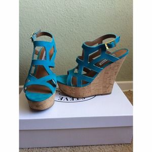 Steve Madden Wedges