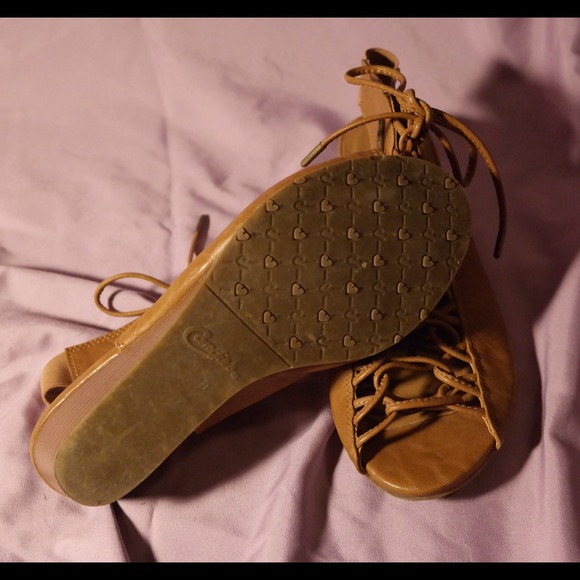 Lace Up Wedges - Picture 3 of 4