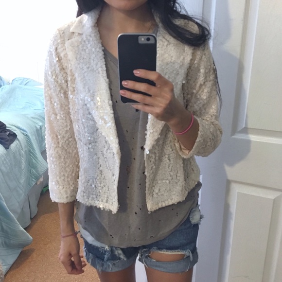 🌴Willow and Clay Cream Sequin Cropped Blazer🌴 - Picture 1 of 3