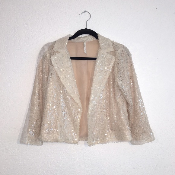 🌴Willow and Clay Cream Sequin Cropped Blazer🌴 - Picture 2 of 3